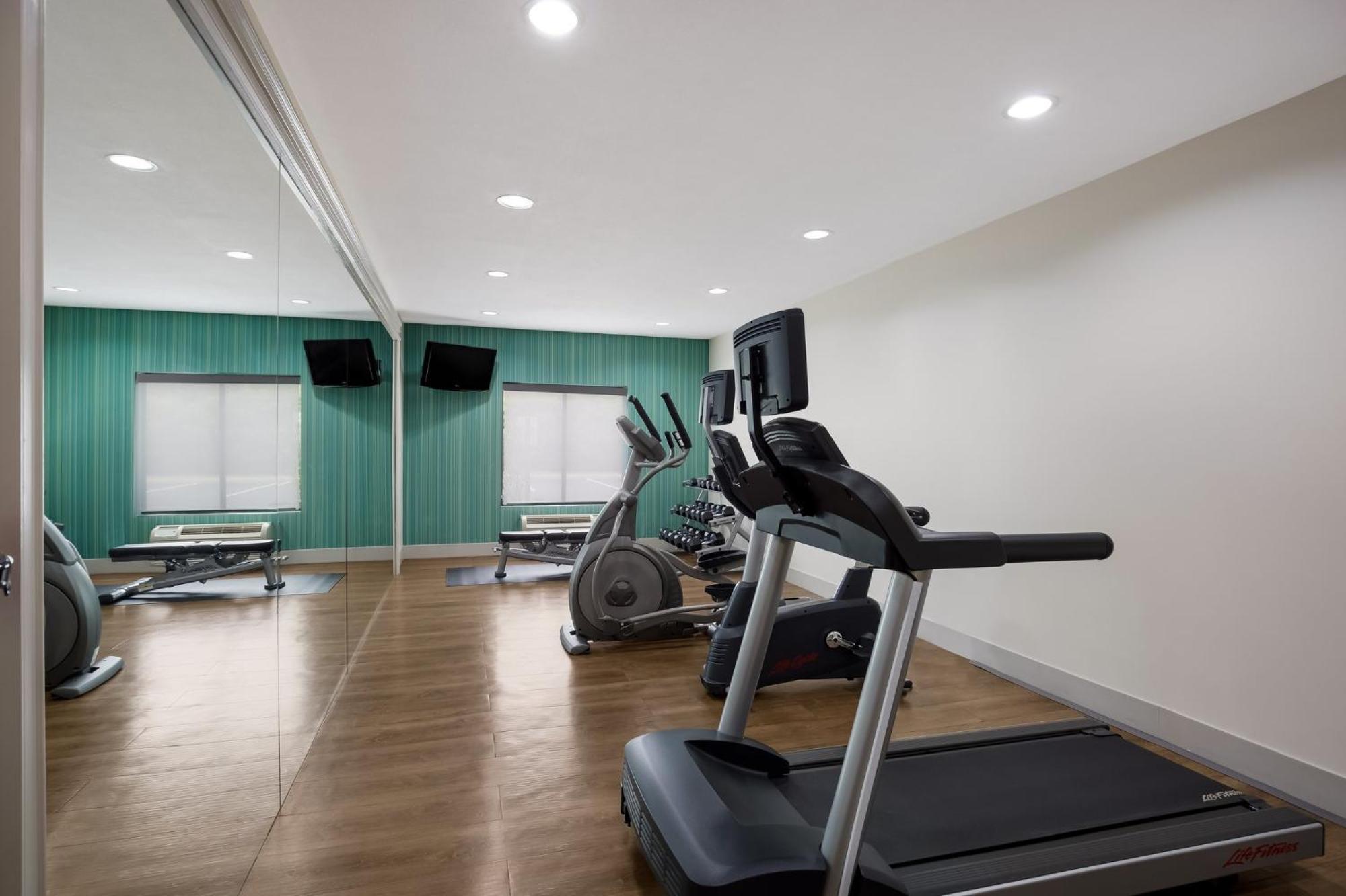 Holiday Inn Express Hotel & Suites Newton Sparta By Ihg Eksteriør billede