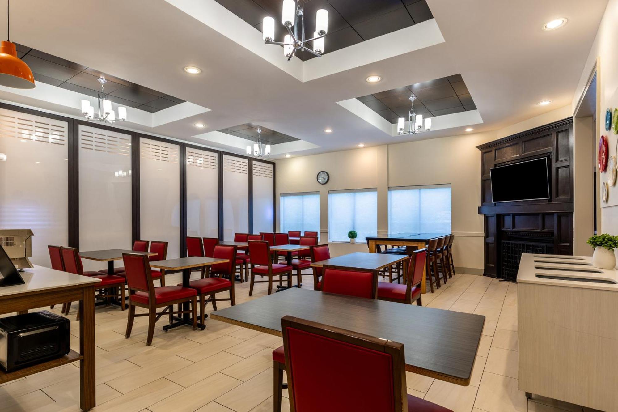 Holiday Inn Express Hotel & Suites Newton Sparta By Ihg Eksteriør billede